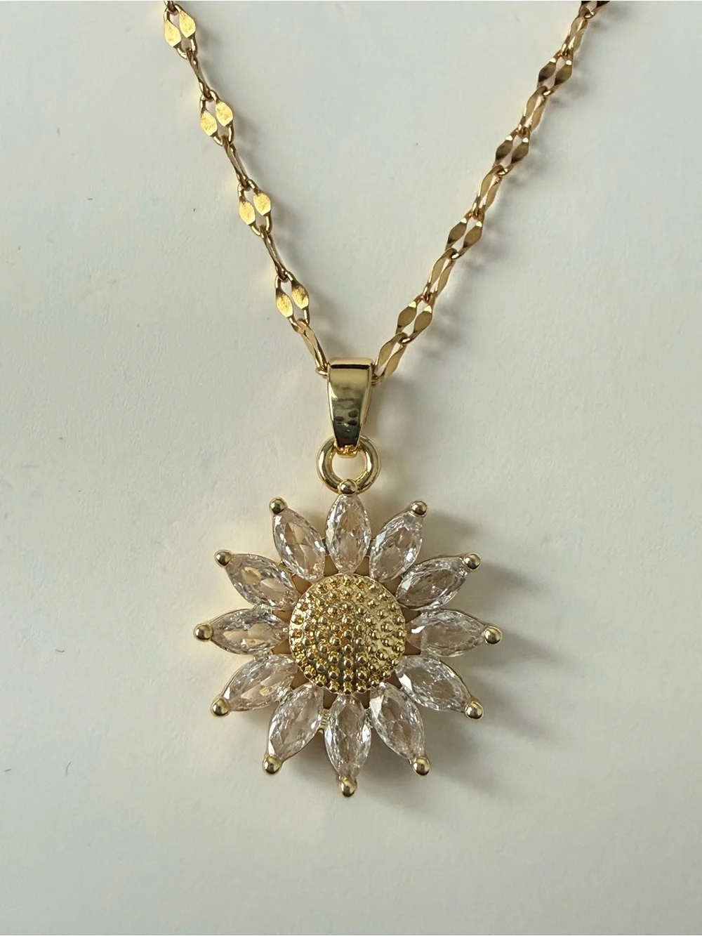 18k Gold plated stainless steel Sunflower Pendant Necklace - Women Jewelry